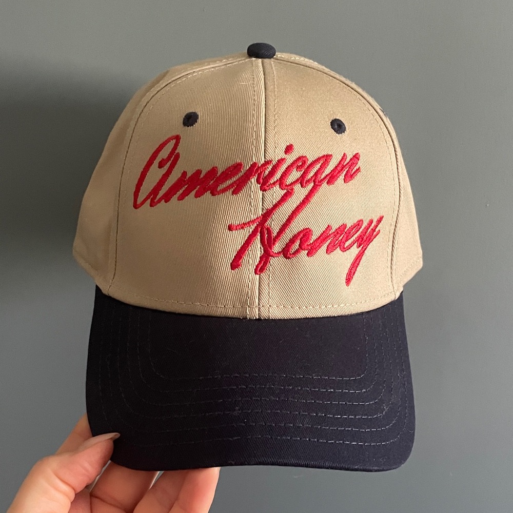 American Honey Tan and Black Cap